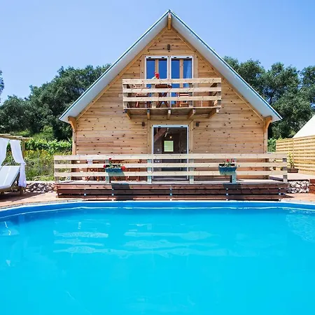Romantic Tree House בית נופש Kato Pavliana