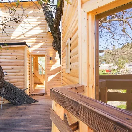 Сasa de vacaciones Romantic Tree House *