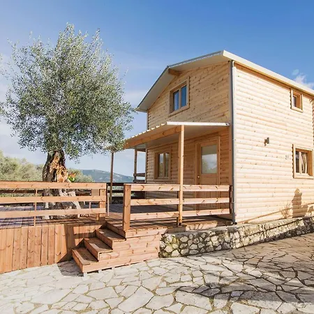 Romantic Tree House * Kato Pavliana