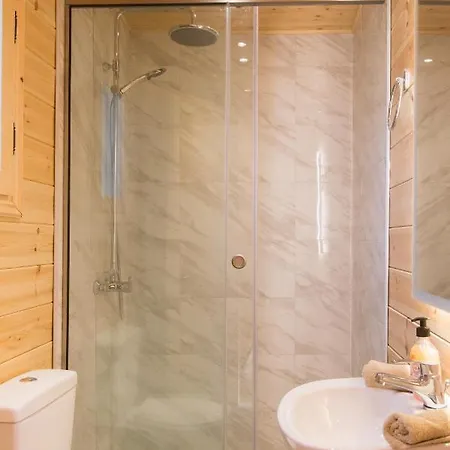 Romantic Tree House Kato Pavliana