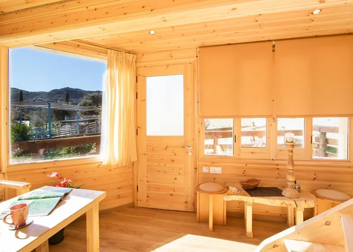 Romantic Tree House * Kato Pavliana