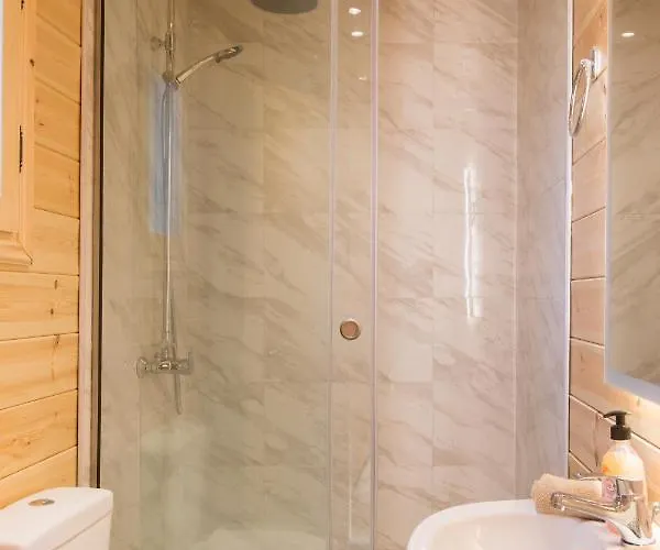 Romantic Tree House Kato Pavliana