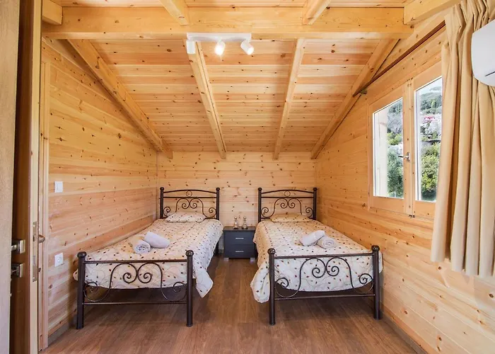 Romantic Tree House Case de vacanță *