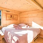 Сasa de vacaciones Romantic Tree House *