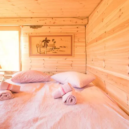 Romantic Tree House Kato Pavliana