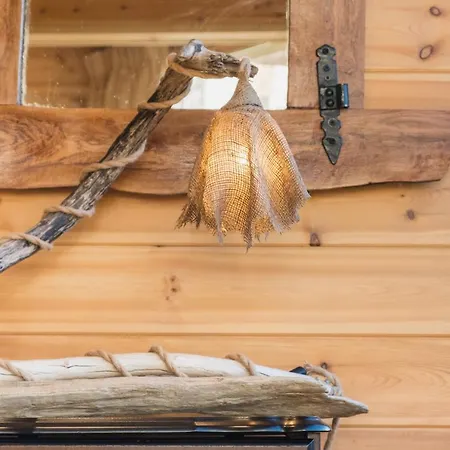 بيت للعطل Romantic Tree House *