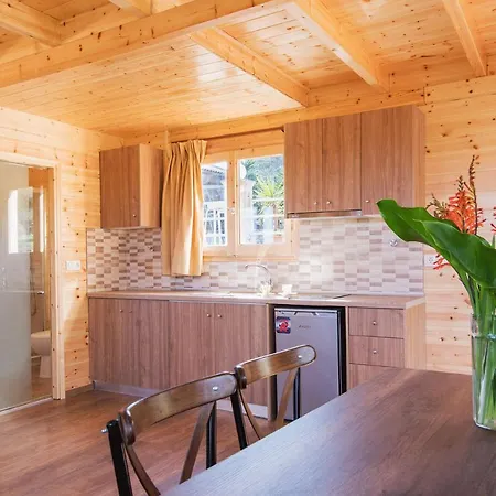 Romantic Tree House Kato Pavliana