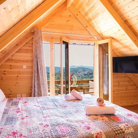 Romantic Tree House * Kato Pavliana